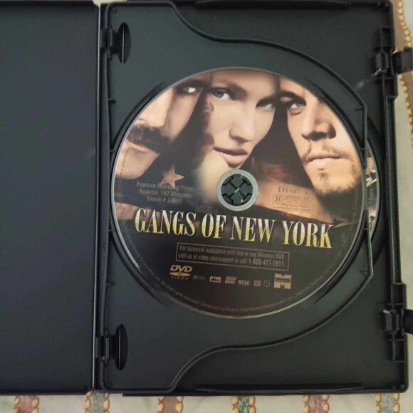 Gangs of New York - Leonardo DiCaprio - Cameron Diaz - 2002 DVDs - Rated R - Picture 2 of 4